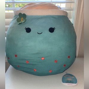 Jakarria squishmellow 20”